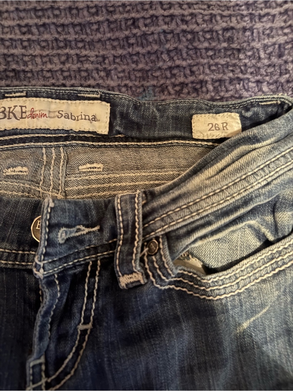 BKE Sabrina Mid-Rise Jeans in Washed Blue Denim